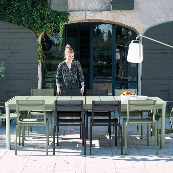 Table De Jardin 10 Personnes Avec 2 Rallonges FERMOB Oléron 155 / 255 X 100 Cm - Cactus 10 Table De Jardin 10 Personnes Avec 2 Rallonges FERMOB Oléron 155 / 255 X 100 Cm - Cactus – Image 8